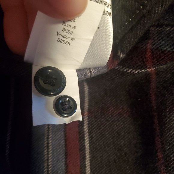 Eddie Bauer Men's Size Large Relaxed Fit Flannel Shirt Black Blue Red - Picture 10 of 10